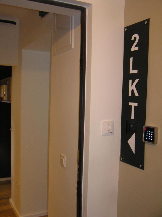 2Lkt Studio Apartman Zagreb Exterior photo